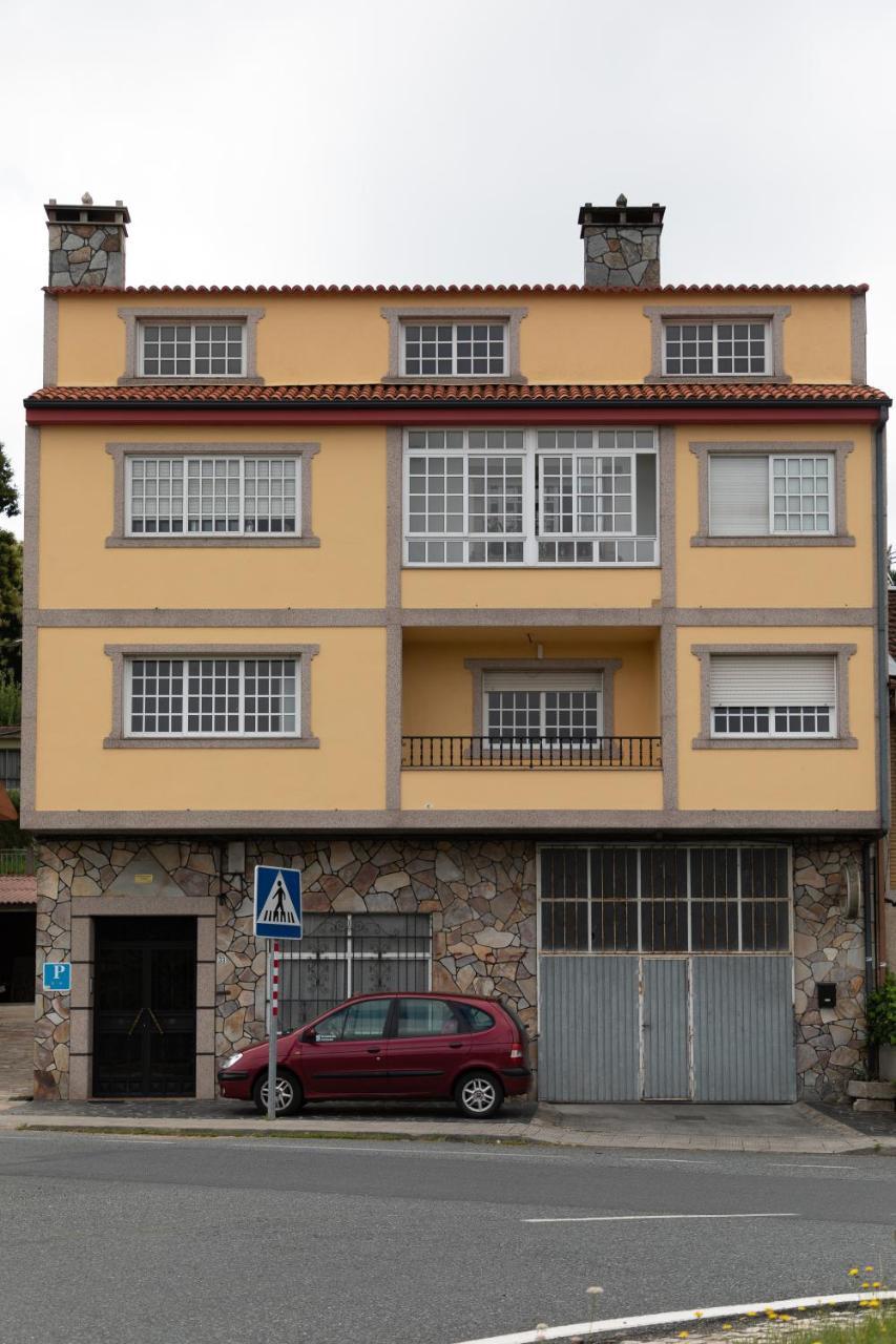 A Taberna De Vento Hotel Lalín Kültér fotó