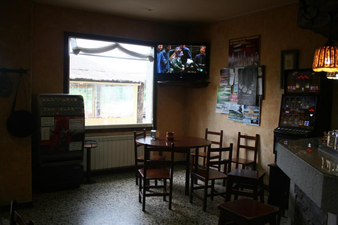 A Taberna De Vento Hotel Lalín Kültér fotó