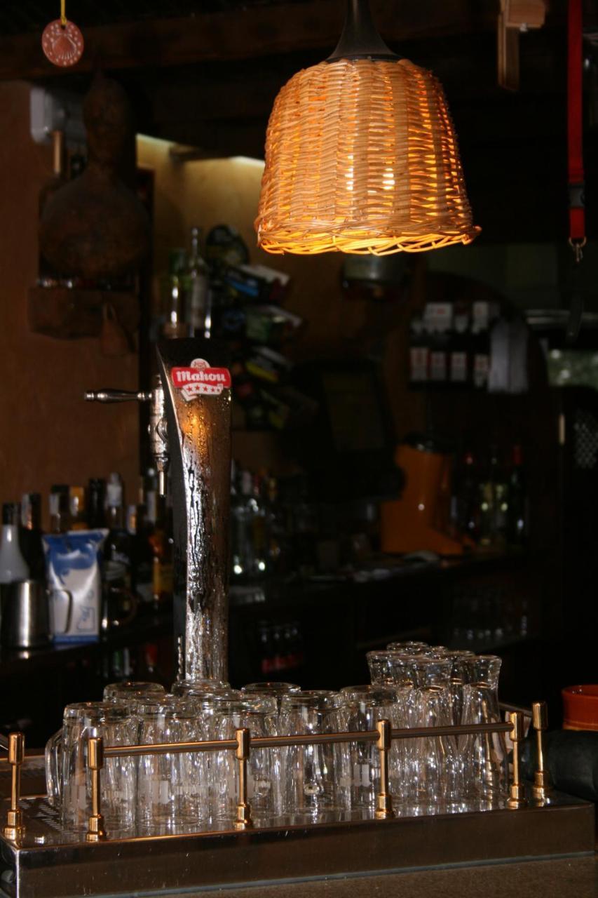 A Taberna De Vento Hotel Lalín Kültér fotó