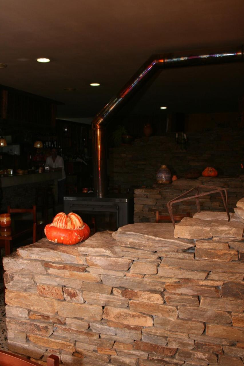 A Taberna De Vento Hotel Lalín Kültér fotó