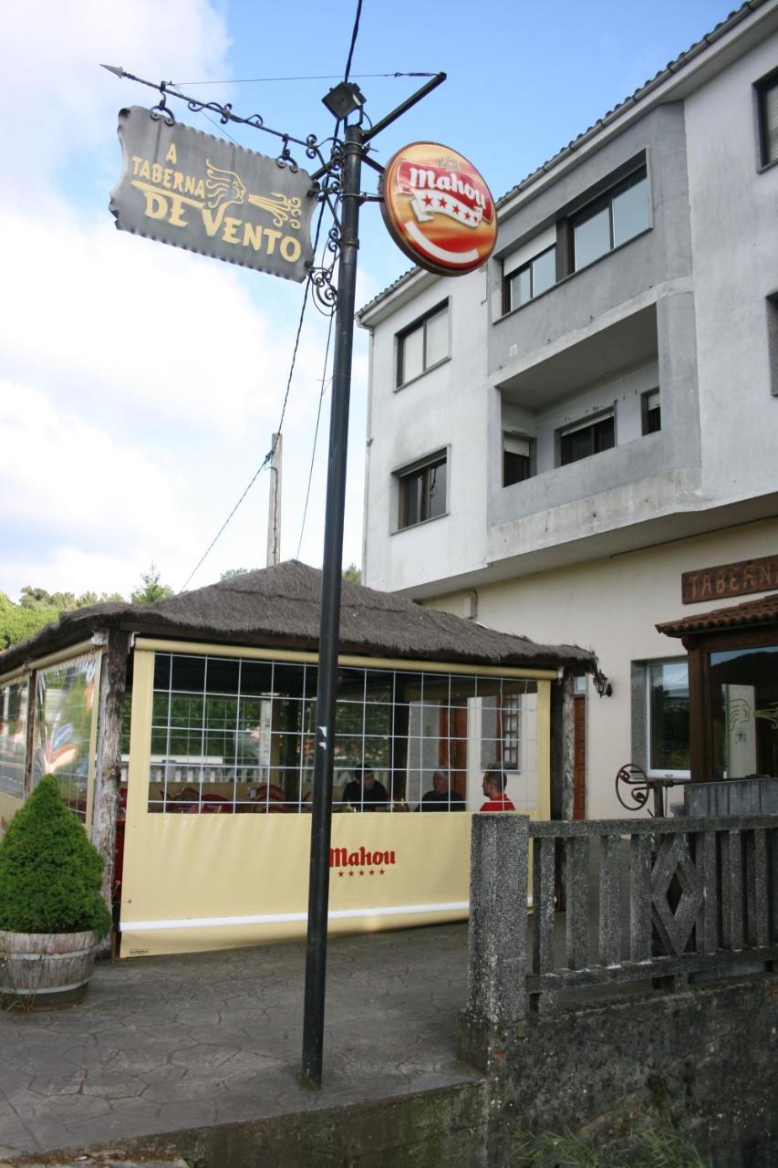 A Taberna De Vento Hotel Lalín Kültér fotó
